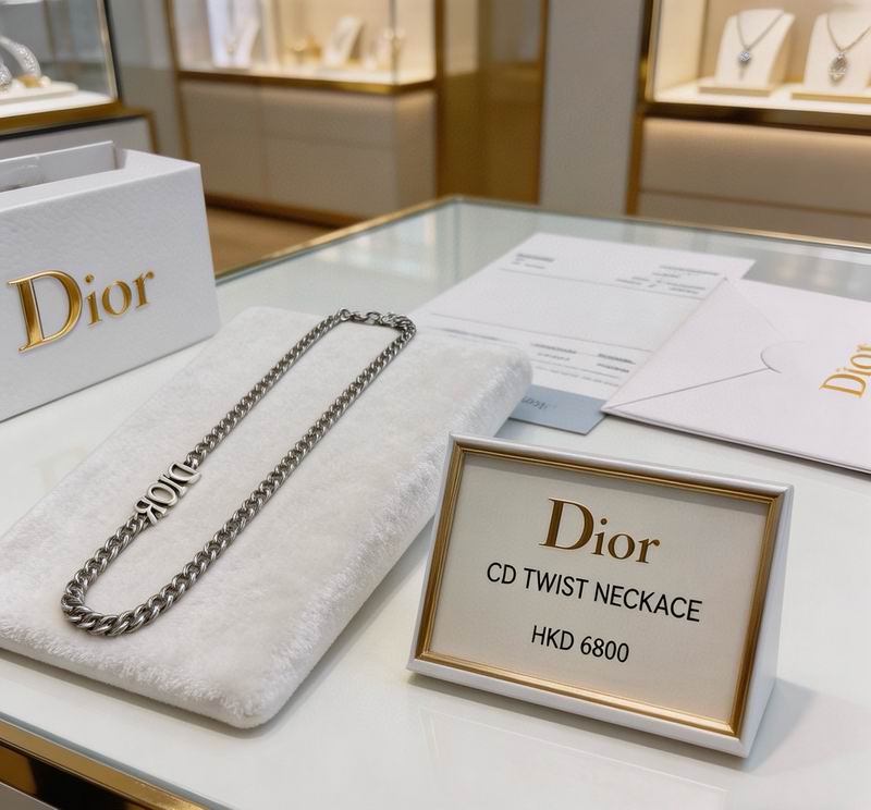 Dior Necklace 04yxs135